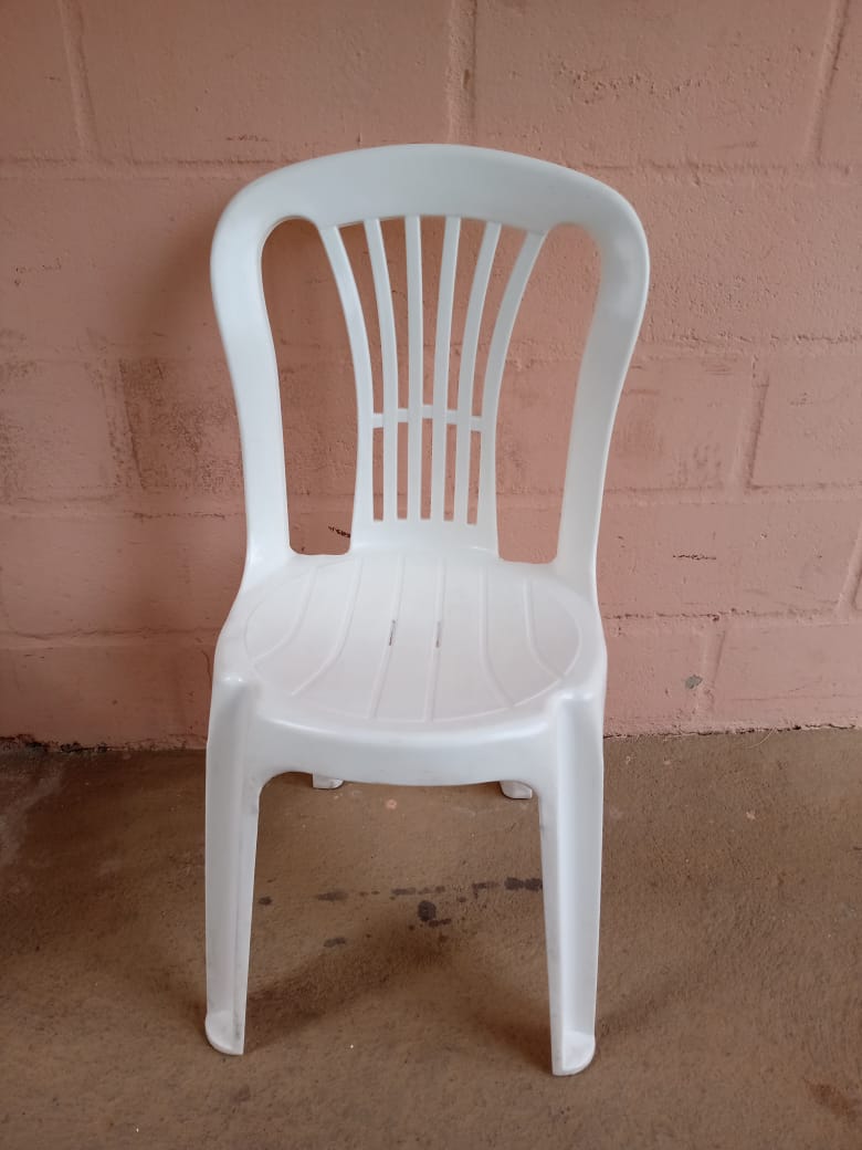 CADEIRA PLASTICO S/ BRAÇO